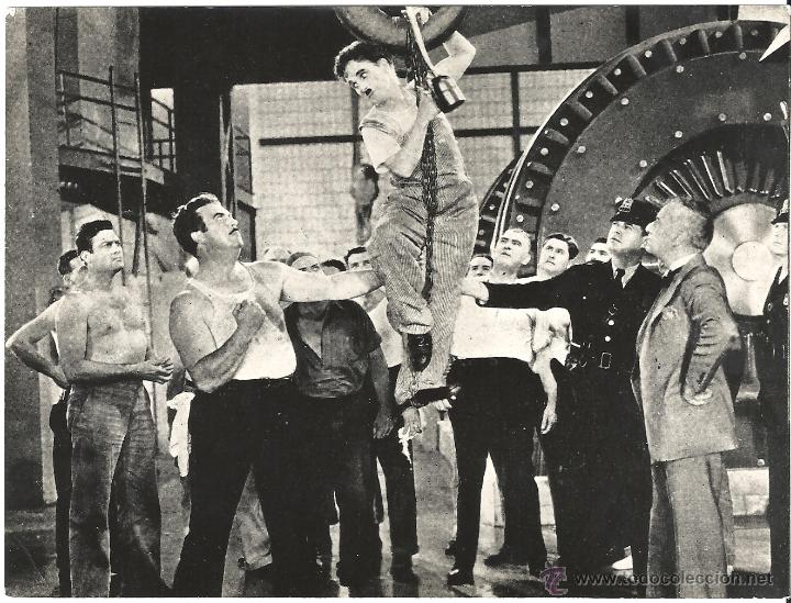 Cine: F13642 CHARLIE CHAPLIN TIEMPOS MODERNOS FOTO B/N ORIGINAL ESPA&Ntilde;OLA