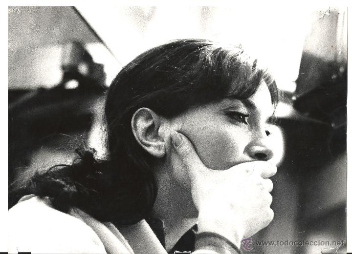 Cinema: F14583 NURIA ESPERT BIOTAXIA JOSE MARIA NUNES FOTO B/N ORIGINAL ESPA&Ntilde;OLA