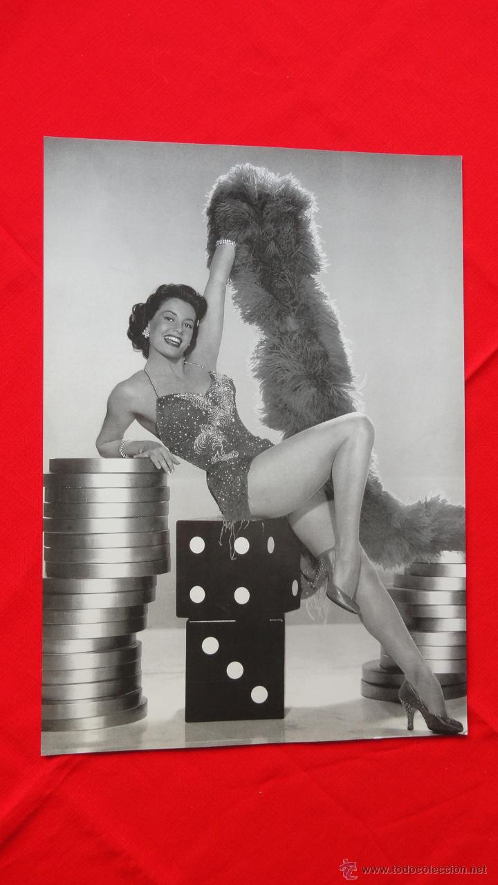 Cinema: CYD CHARISSE, IMPECABLE FOTO GRANDE 43X30.5 CM