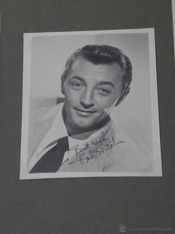 Cine: ANTIGUA FOTOGRAFIA DE ROBERT MITCHUM ACTOR DE CINE, MIDE 9,5 X 8 CMS.