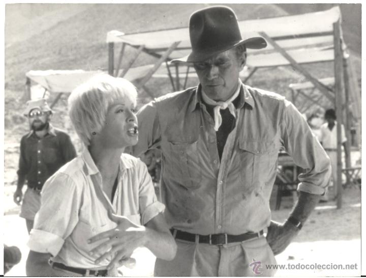 Cine: F35526 CHARLTON HESTON SUSANNAH YORK EL DESPERTAR FOTO B/N ORIGINAL ESPA&Ntilde;OLA