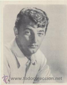 Cine: Cromo (11X8,5)  Robert Mitchum en R&iacute;o sin retorno.