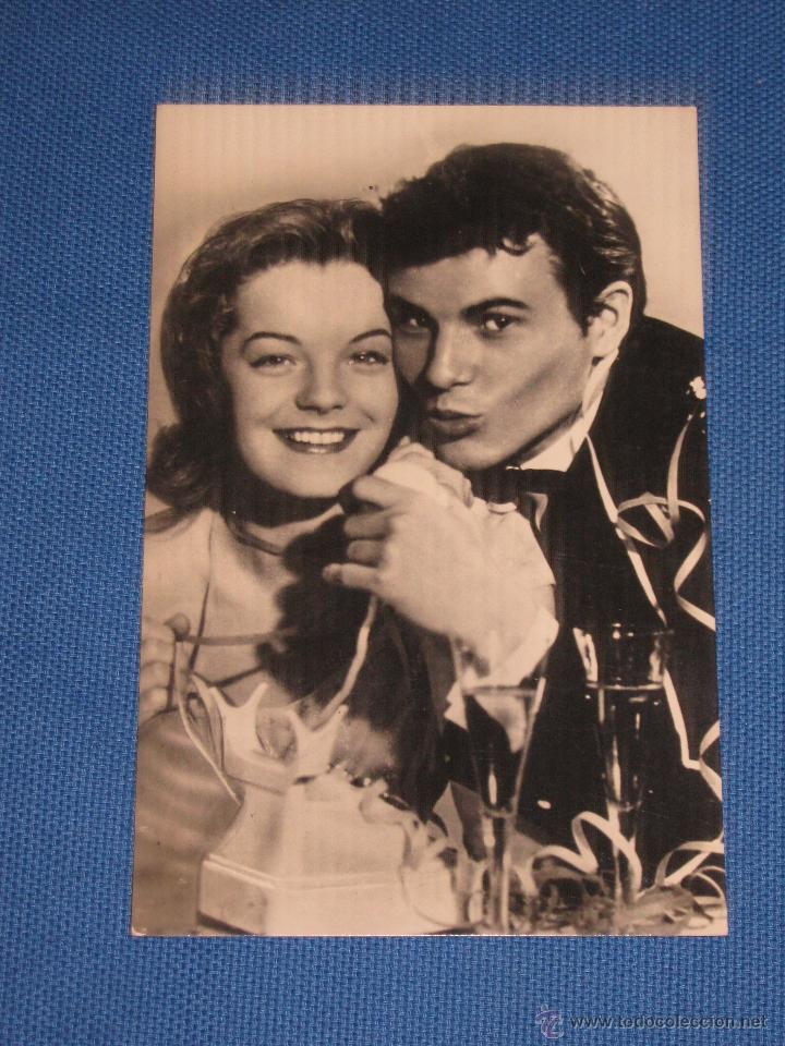 Cine: ROMY SCHNEIDER Y HARST BUCHOLZ EN ROBINSON - N&ordm; 2800 - FOTO POSTAL ORIGINAL