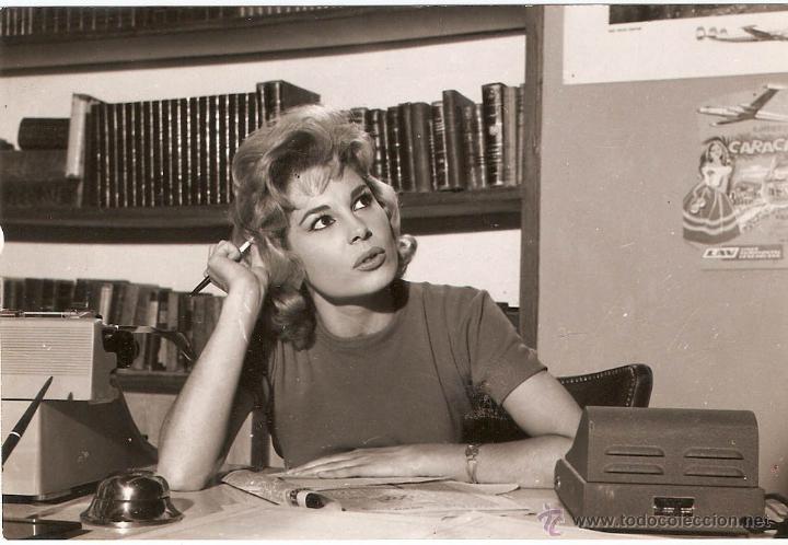 Kino: Laura Valenzuela en Los Vengadores. Fotografia .11,7 x 18cms.- Vell i Bell