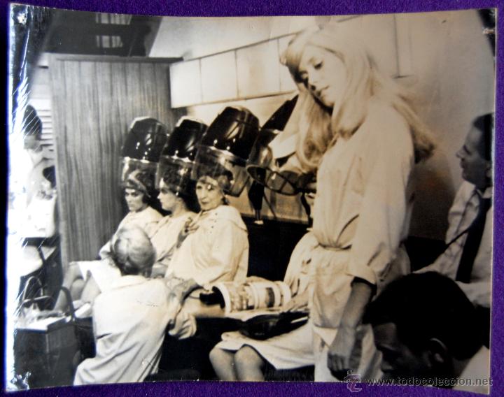Cine: FOTO ORIGINAL DE LA PELICULA, REPULSION (Roman Polanski), POR LA PRODUCTORA. 1965. MEDIDAS: 24x18cm