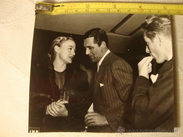 Cine: ANTIGUA FOTOGRAFIA ORIGINAL ACTOR MITO DEL CINE CARY GRANT, A&Ntilde;O 1946 HISTORICA