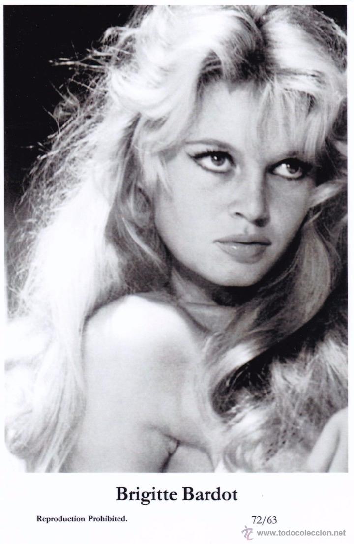 Cine: BRIGITTE BARDOT - Film star Pin Up - Publisher Swiftsure Postcards 2000