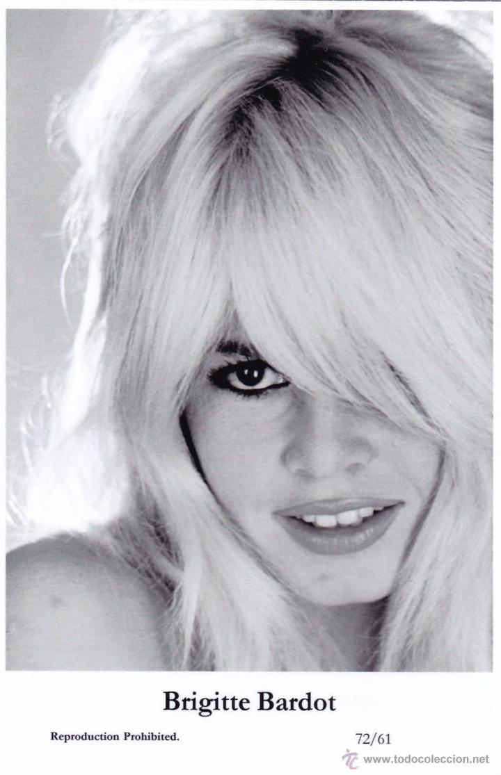 Cine: BRIGITTE BARDOT - Film star Pin Up - Publisher Swiftsure Postcards 2000