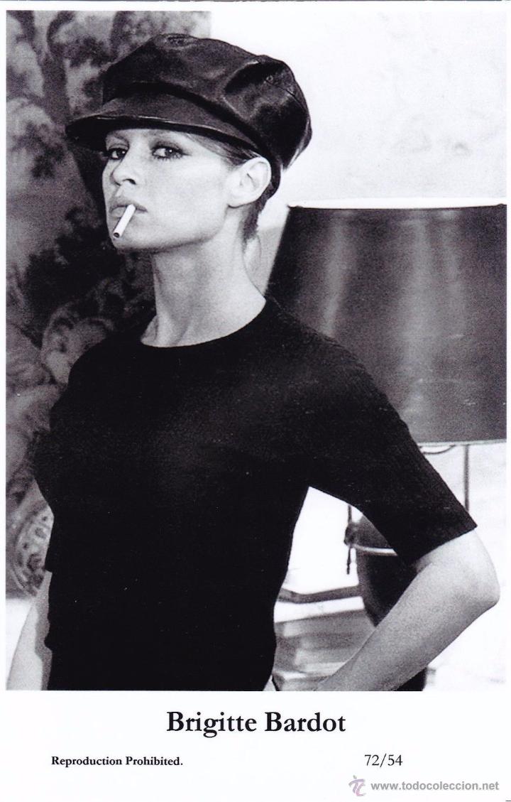 Cine: BRIGITTE BARDOT - Film star Pin Up - Publisher Swiftsure Postcards 2000