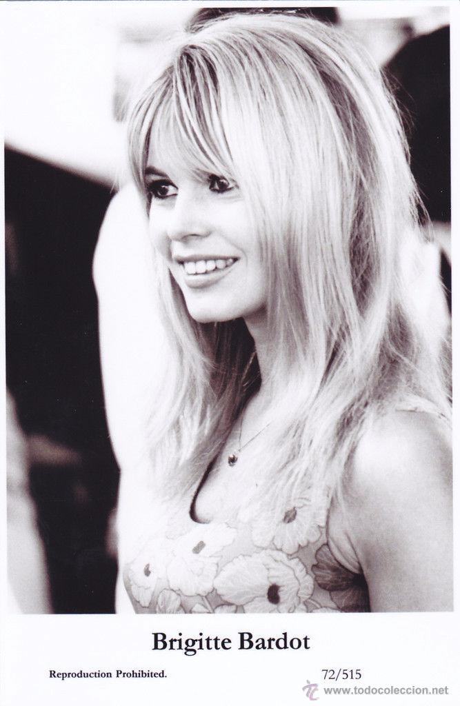 Cine: BRIGITTE BARDOT - Film star Pin Up - Publisher Swiftsure Postcards 2000