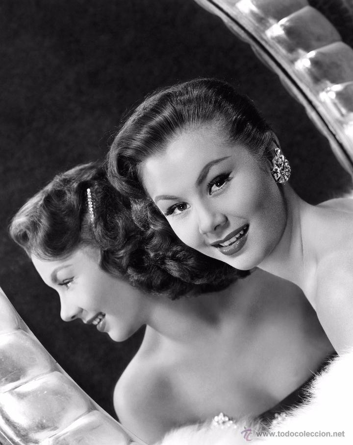 Cinema: MITZI GAYNOR (FOTO DE NEGATIVO INMEJORABLE CALIDAD) MEDIDAS 20X30 APROXIMADAMENTE.
