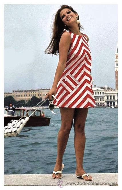 Cine: Sexy CLAUDIA CARDINALE actress PIN UP postcard - Publisher RWP 2003 (9)