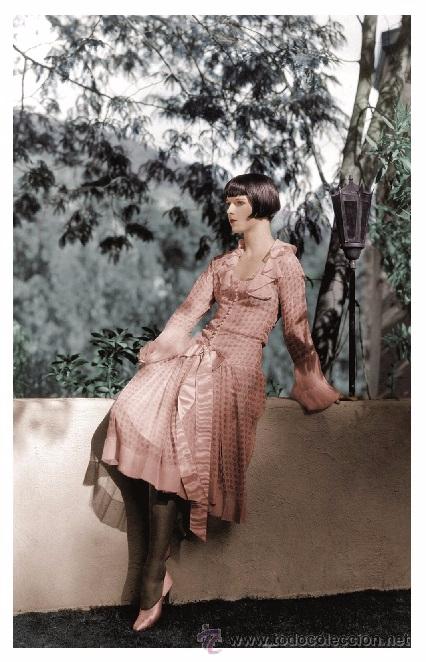 Cine: Sexy LOUISE BROOKS actress PIN UP postcard - Publisher RWP 2003 (1)