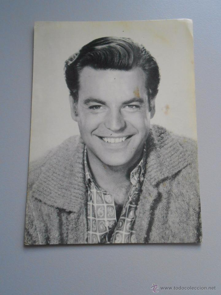 Cin&eacute;ma: ROBERT WAGNER. FOTO FICHA OBSEQUIO DE ROMANTICA. TDKP5
