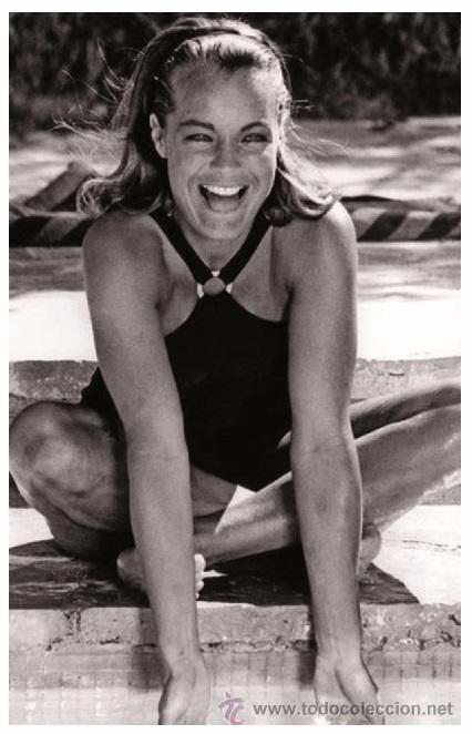 Cine: Sexy ROMY SCHNEIDER actress PIN UP PHOTO postcard - Publisher RWP 2003 (13)