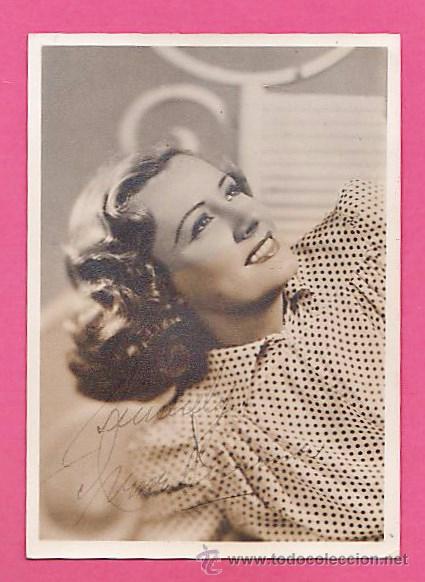 Cine: postal fotografica Irene Dunne actriz de cine - con firma original - sin + datos - a&ntilde;os 50