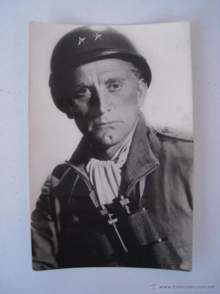 Cine: POSTAL ANTIGUA: KIRK DOUGLAS N&ordm; 284/6692 - FILM: INTRIGA FEMENINA.