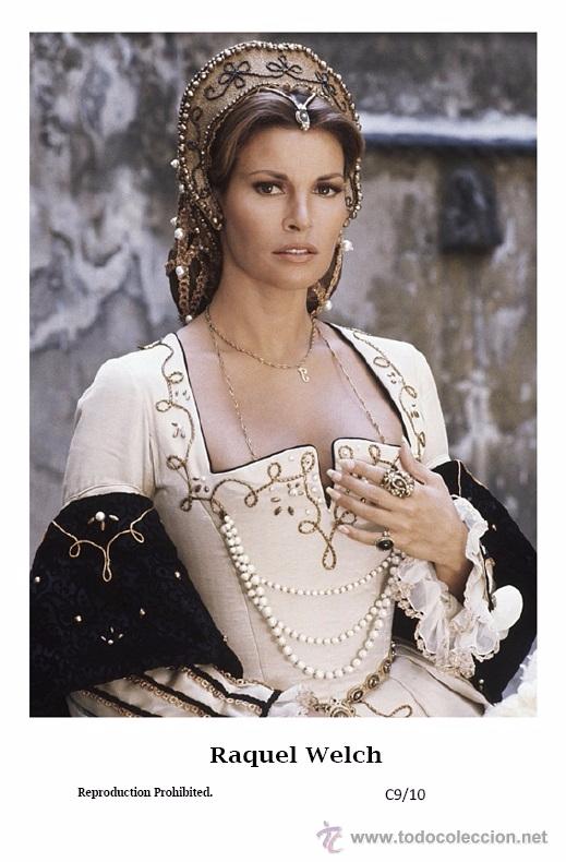 Cine: RAQUEL WELCH - Film star Pin Up - Publisher Swiftsure Postcards 2000