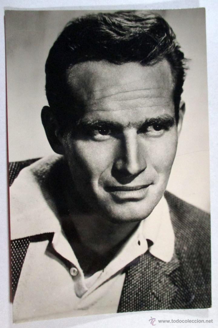 Cine: CHARLTON HESTON , CINE , POSTAL ACTOR , ANTIGUA , ORIGINAL , PCA 1586
