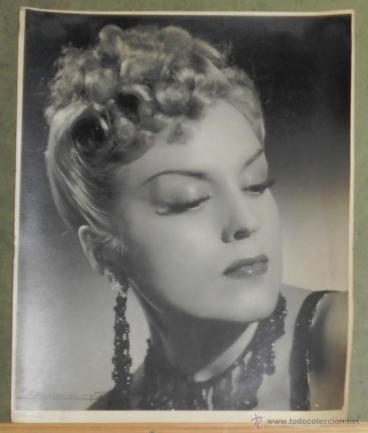 Cine: F21735 MERCEDES VECINO FOTO ORIGINAL B/N ESPA&Ntilde;OLA STUDIO BATLLES COMPTE