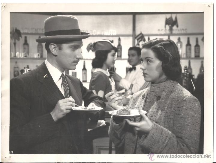 Cine: F21574 FERNANDO FERNAN GOMEZ ELENA ESPEJO ME QUIERO CASAR CONTIGO FOTO ORIGINAL B/N ESPA&Ntilde;OLA