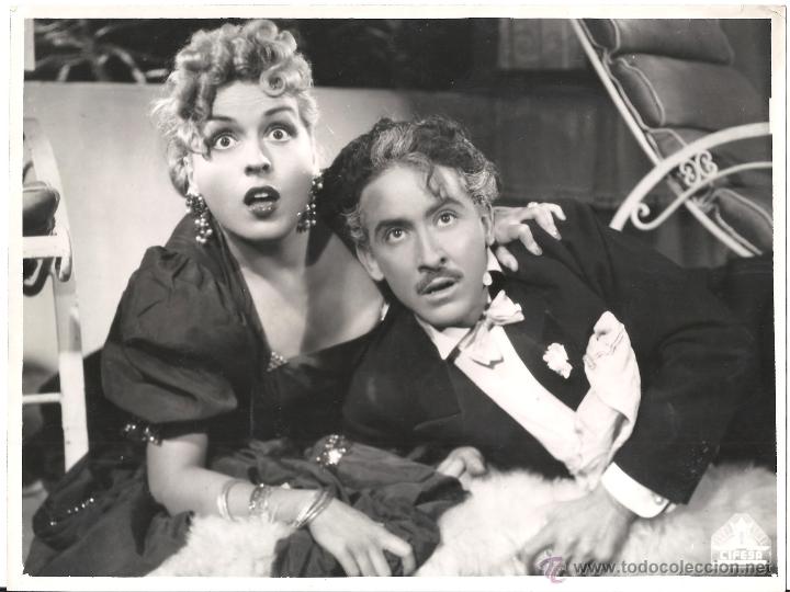 Cine: F21699 MERCEDES VECINO LUIS PRENDES BODA ACCIDENTADA FOTO ORIGINAL CIFESA  B/N ESPA&Ntilde;OLA