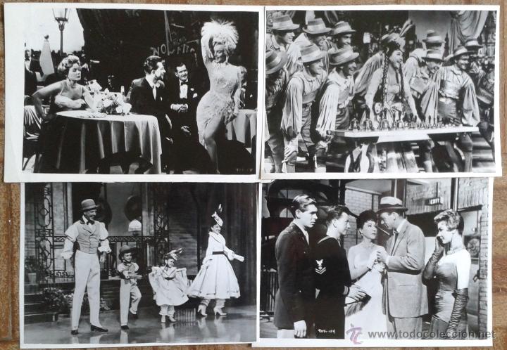 Cine: LUCES DE CANDILEJAS. 4 FOTOS 12X17. MARILYN MONROE, DAN DAILEY, DONALD O&rsquo;CONNOR, ETHEL MERMAN