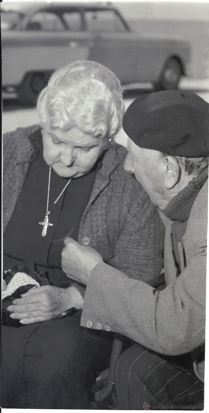 Cinema: F23160 JOSE ISBERT SARA GARCIA LOS DINAMITEROS RODAJE FOTO ORIGINAL B/N ESPA&Ntilde;OLA