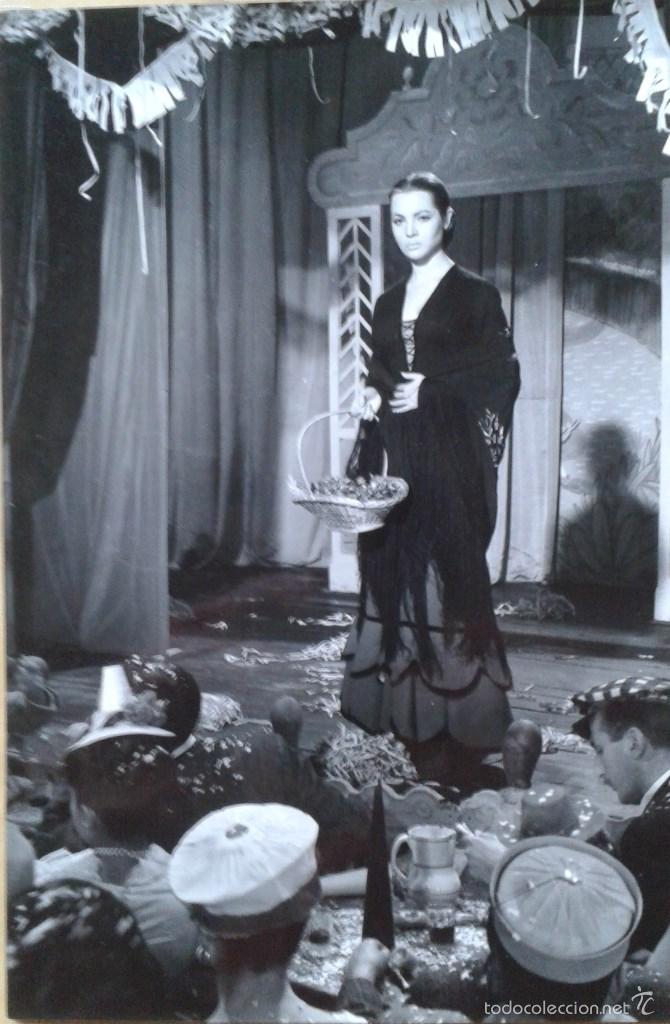 Cine: LA VIOLETERA. FOTO 12X17. SARA MONTIEL