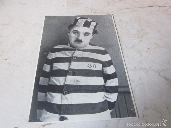 Cine: POSTAL GRANDE CHARLIE CHAPLIN - 27 x 18 CM