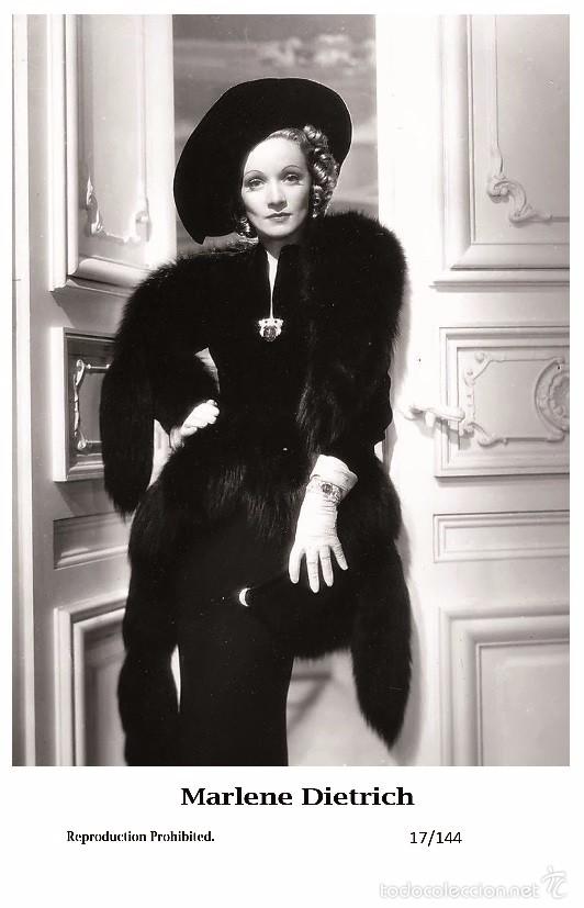 Cine: MARLENE DIETRICH - Film star Pin Up PHOTO POSTCARD- Publisher Swiftsure 2000 (17/144)