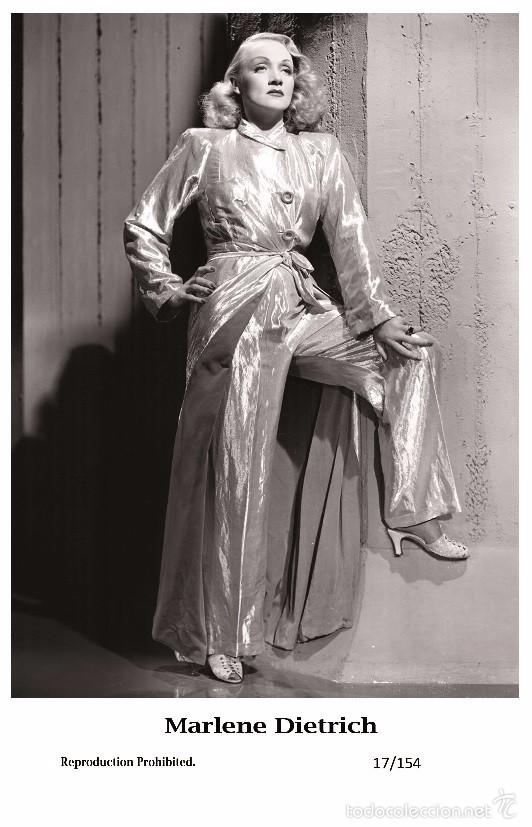 Cine: MARLENE DIETRICH - FILM STAR PIN UP PHOTO POSTCARD- PUBLISHER SWIFTSURE 2000 (17/154)