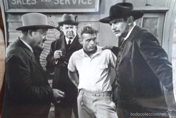 Cine: AL ESTE DEL ED&Eacute;N. FOTO 18X24. JAMES DEAN, RAYMOND MASSEY, BURL IVES