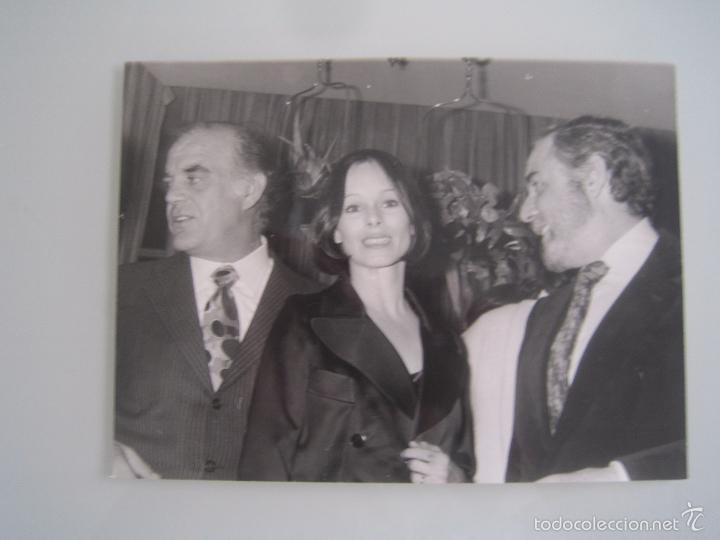 Cine: interesante foto original de geraldine chaplin eduardo fajardo y fernando rey a&ntilde;os 70