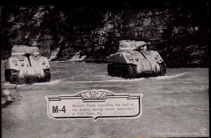 Cinema: C2-57 GUERRA MUNDIAL EE.UU. Foto-lamina - Tanques medianos viajando por el lecho del r&iacute;o durante las