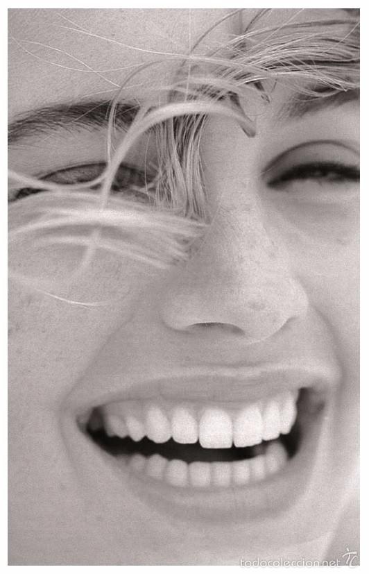 Cine: Sexy MARILYN MONROE actress PIN UP PHOTO postcard - Publisher RWP 2003 (32)