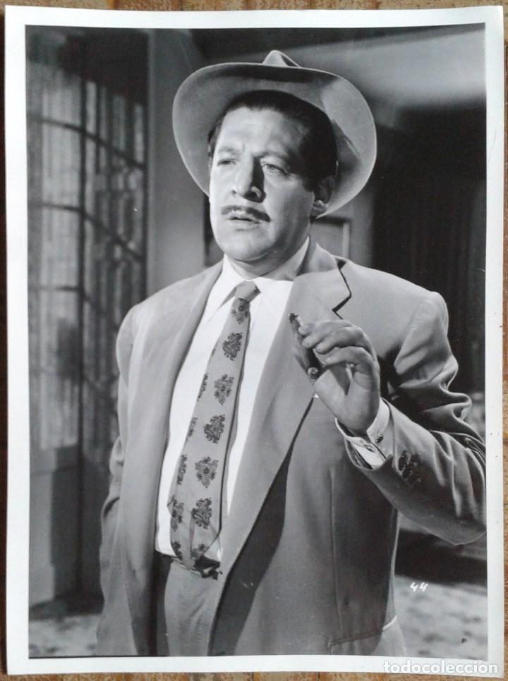 Cine: FERNANDO SANCHO. LA OTRA VIDA DEL CAPIT&Aacute;N CONTRERAS. FOTO 18X24.