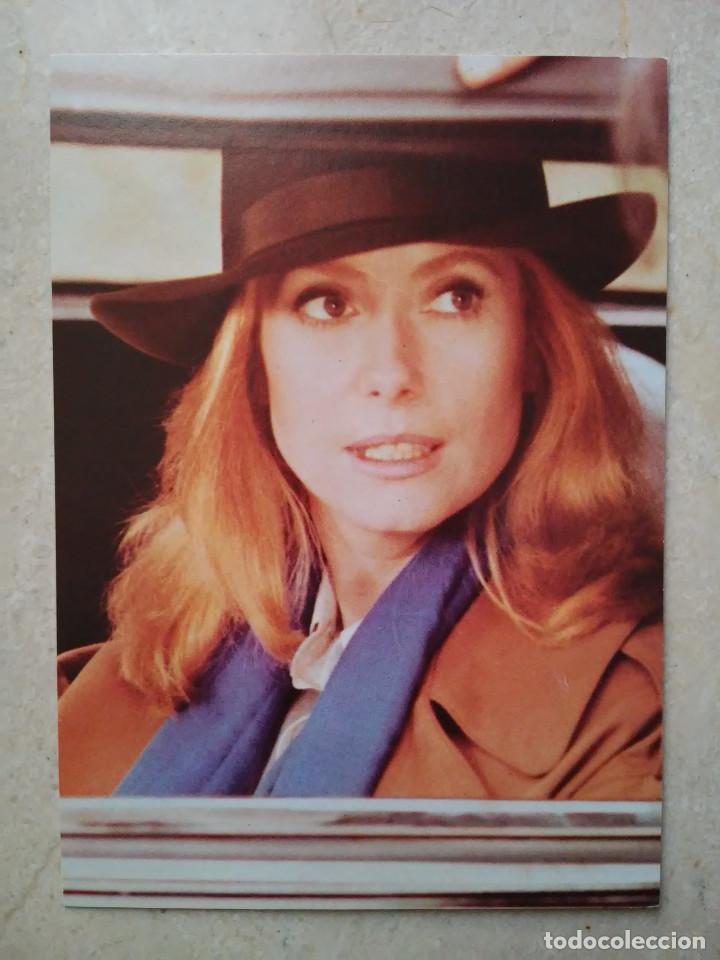 Cine: TARJETA ACARTONADA -10*15 - CATHERINE DENEUVE