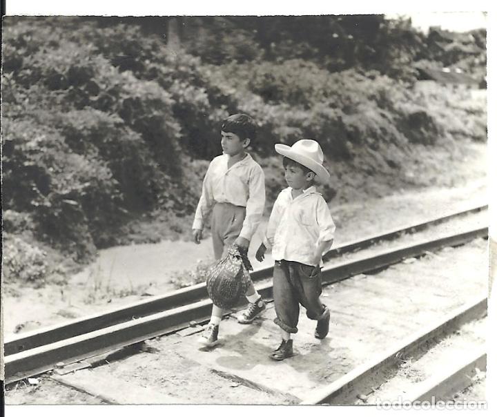 Cine: F25320 LAS AVENTURAS DE JOSELITO Y PULGARCITO FOTO B/N ORIGINAL ESPA&Ntilde;OLA