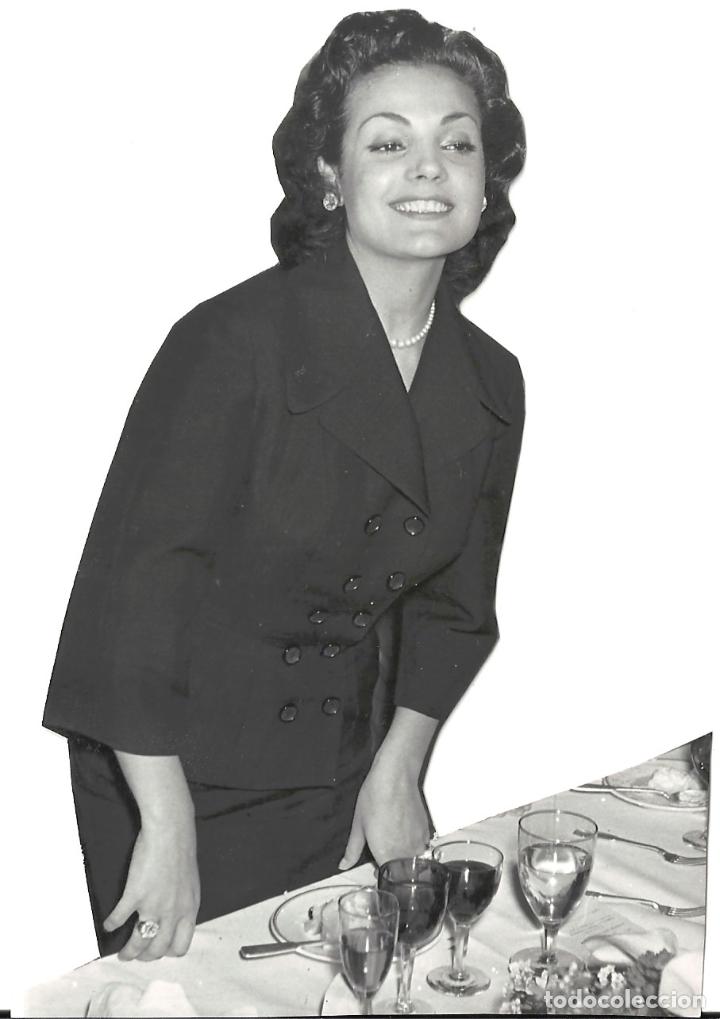 Cine: F25491 CARMEN SEVILLA FOTO B/N ORIGINAL PRENSA