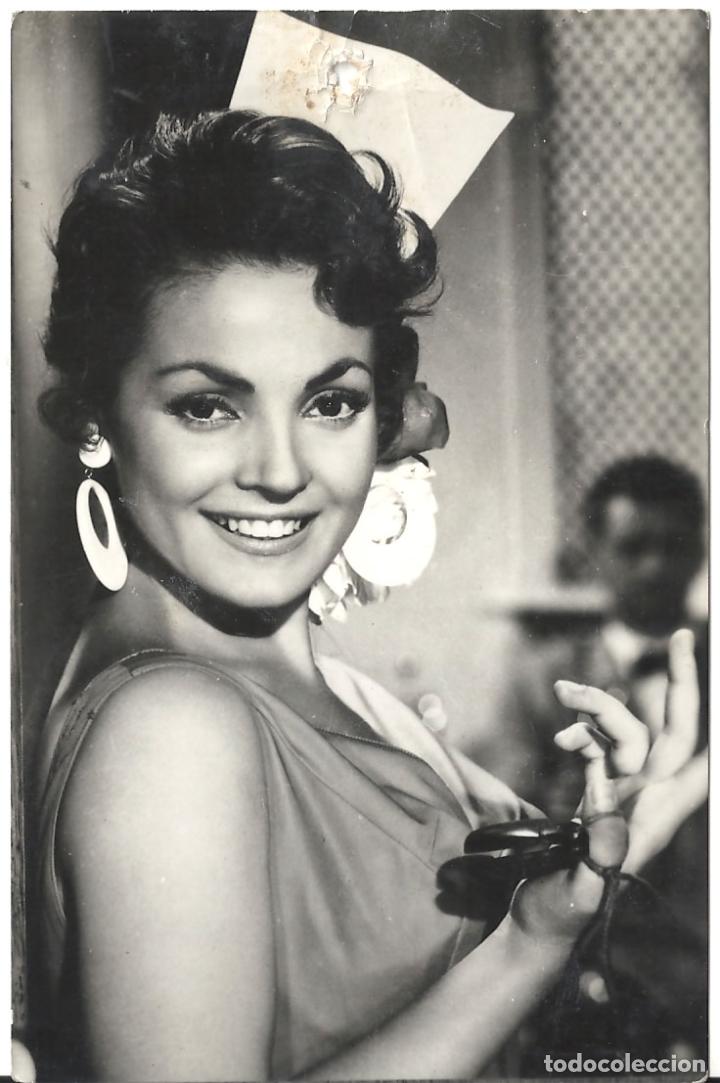 Cine: F25590 CARMEN SEVILLA PROMOCI&Oacute;N PAN, AMOR Y... ANDALUCIAFOTO POSTAL B/N ORIGINAL ESPA&Ntilde;OLA