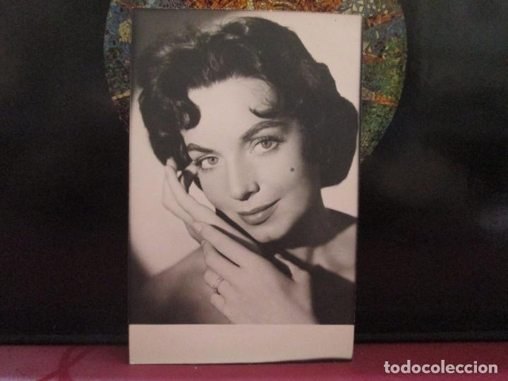Cinema: CARMEN DE LIRIO