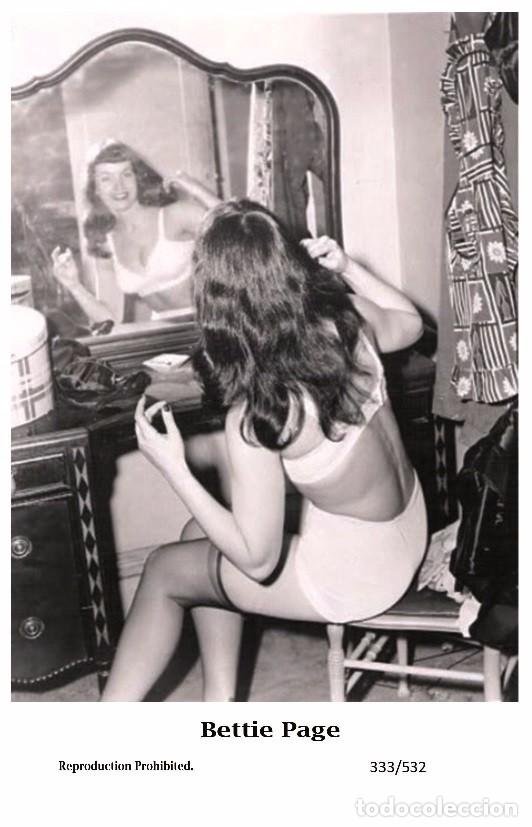 Cine: BETTIE PAGE - Film star Pin Up PHOTO POSTCARD- Publisher Swiftsure 2000 (333/532)