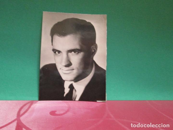 Cinema: JOHN GAVIN