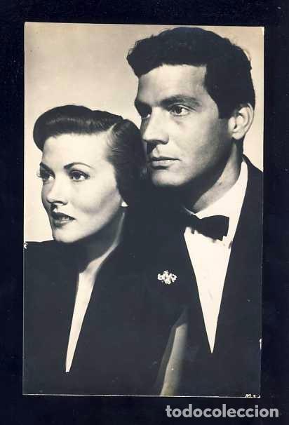 Cin&eacute;ma: Foto-Postal de cine: PAUL CHRISTIAN Y PAULA RAYMOND en el Monstruo de Tiempos Remotos
