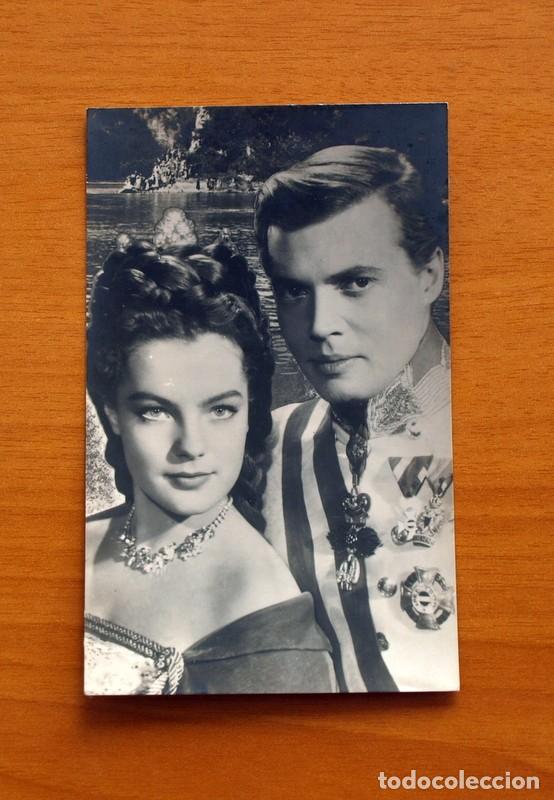 Cine: Postal - Romy Schneider y Karlheinz Bohm - De la pelicula SISSI - Tama&ntilde;o 14x9