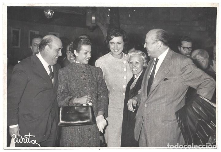 Cine: F27010 CARMEN SEVILLA MANOLO MORAN FOTO B/N ORIGINAL PRENSA