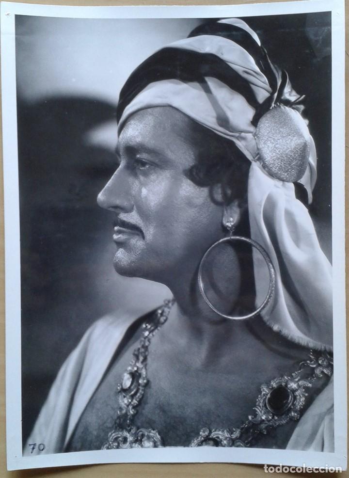 Cine: ENRIQUE GUITART. VIDAS CRUZADAS. FOTO 18X24.