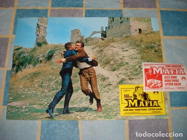 Kino: Fotocromo de Mafia, con logotipo censurado, con la pegatina de la censura, muy buen estado. Kirk Dou