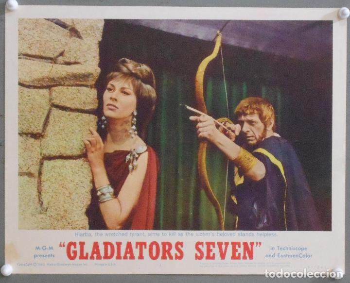 Cine: LCJ 998 LOS INVENCIBLES TONY RUSSEL HELGA LINE PEPLUM LOBBY CARD ORIGINAL AMERICANO